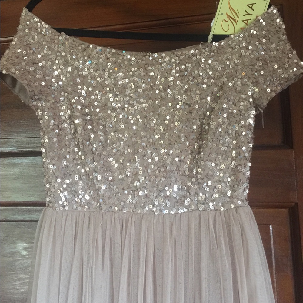 NWT Maya sequence long dress